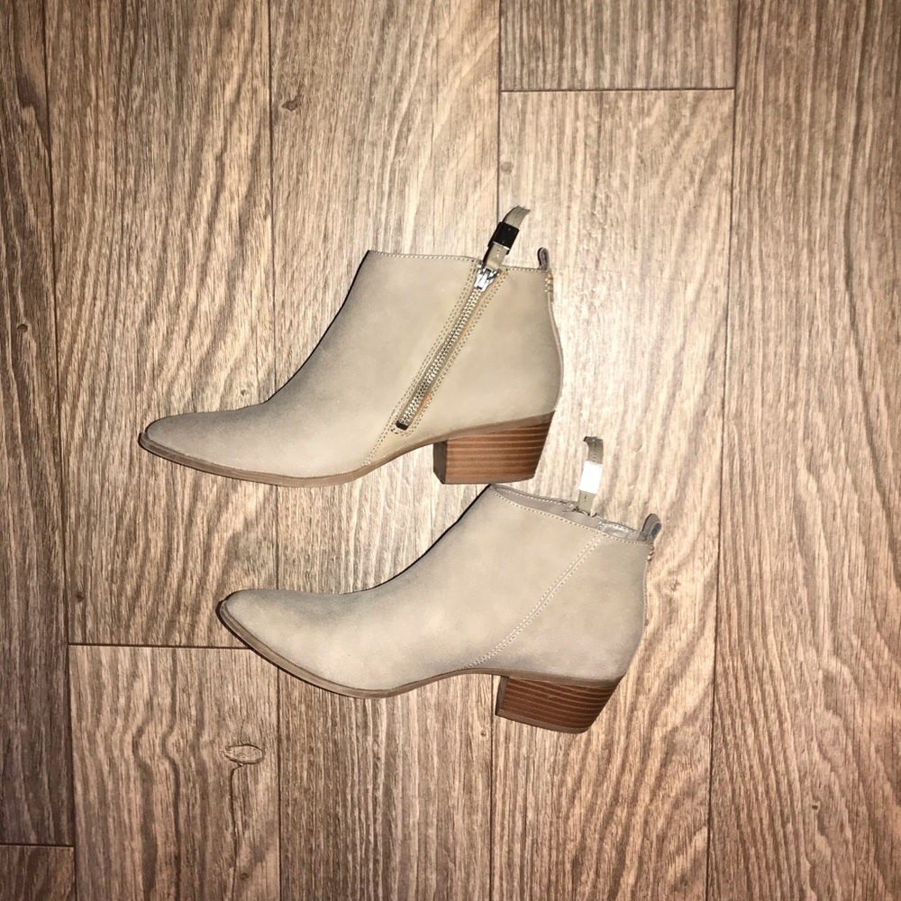▶️ CIRCUS by Sam Edelman Heidi Bootie ◀️ - Picture 4 of 7